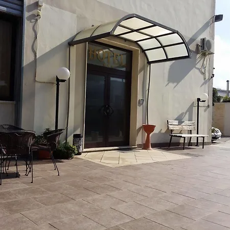 Hotel La Tana Del Lupo